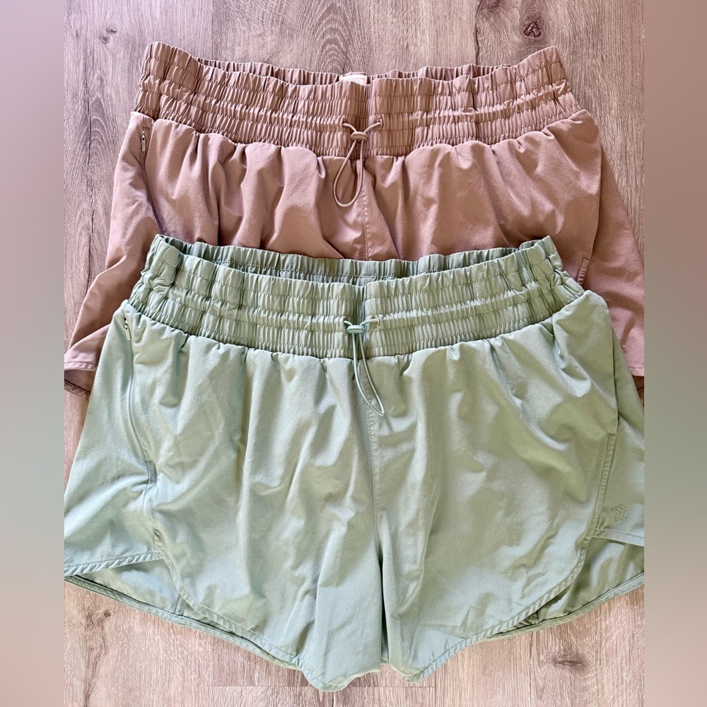 All in motion light woven high-rise shorts bundle | Tan/Moss Green | Size XXL